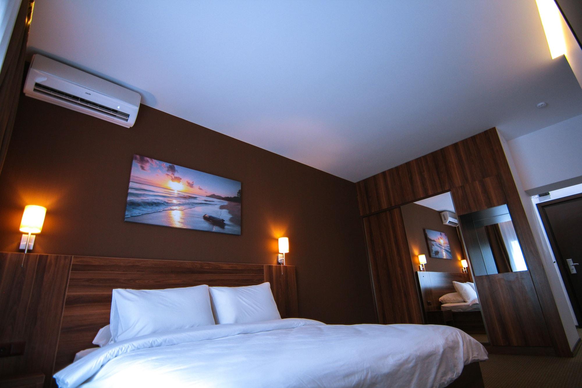 Sky Inn Batoumi Extérieur photo