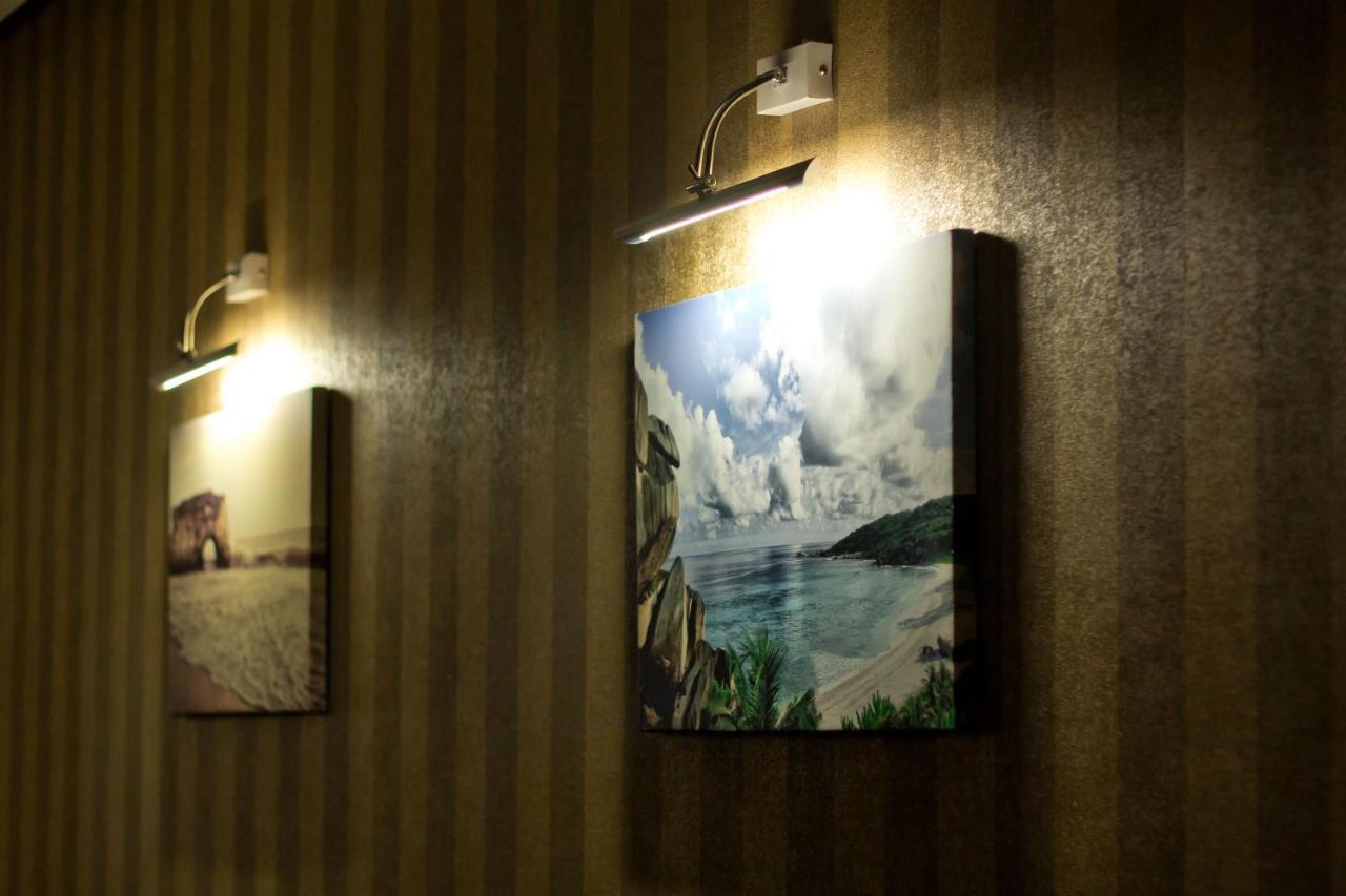 Sky Inn Batoumi Extérieur photo